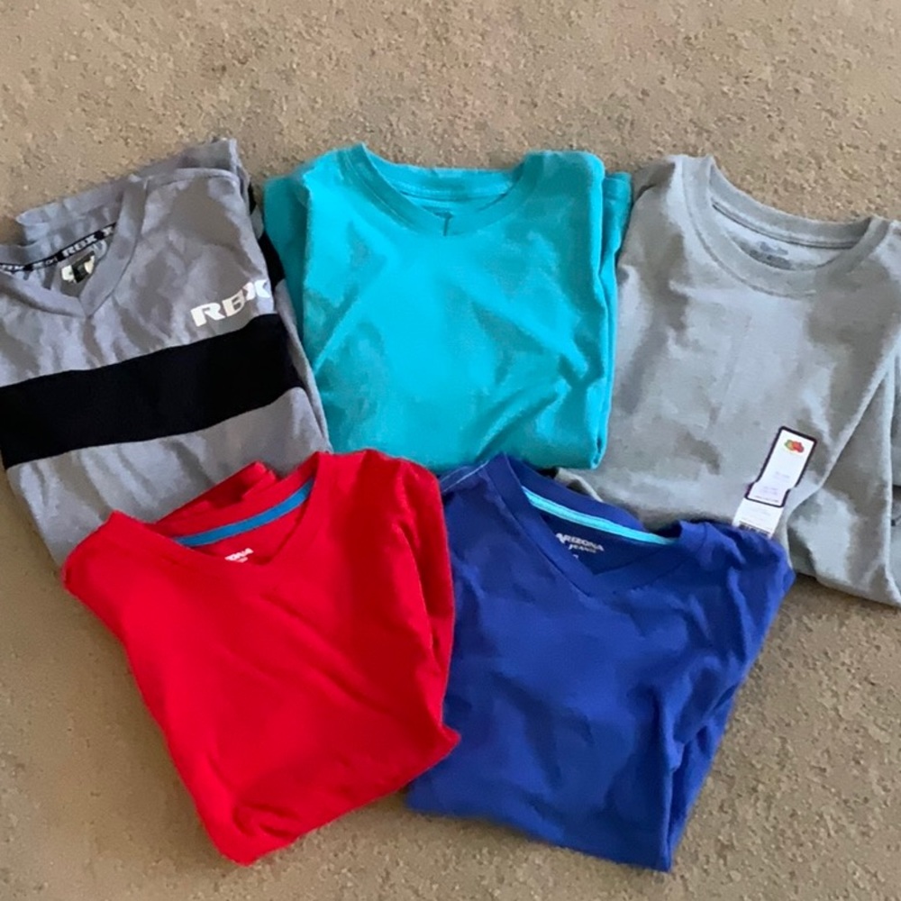 Lot of 5 Boys XLg.16/18 v neck and Dri fit #60104A
